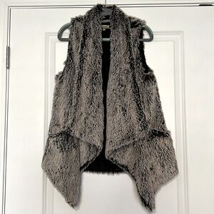 Democracy faux fur vest in black and cream women’s size small